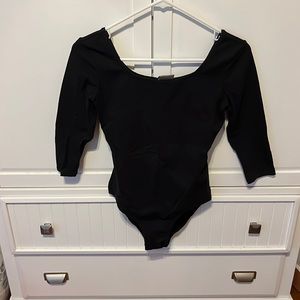 Danskin 3/4 length sleeve body suit - excellent condition